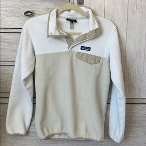 Cream and White Patagonia half button fleece